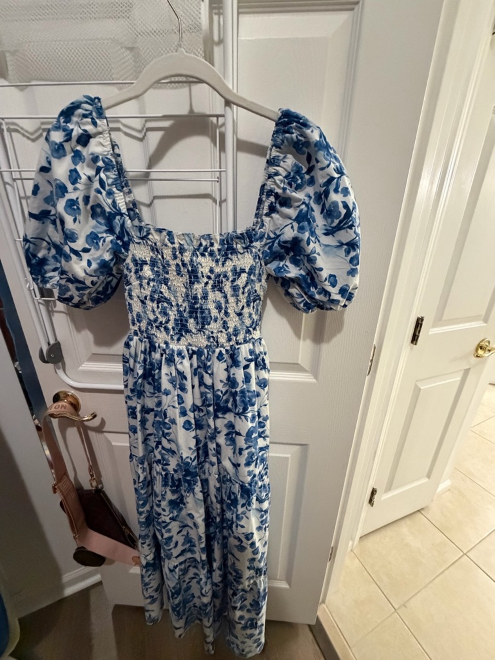 Abercrombie & Fitch Blue and White Floral Puff-Sleeve Maxi Dress